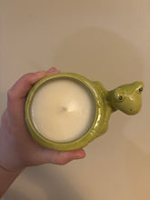 Load image into Gallery viewer, Turtle “Woodsy Musk” Scented Candle Critter
