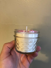 Load image into Gallery viewer, Little 4 oz “Peach Mango” Face Candle
