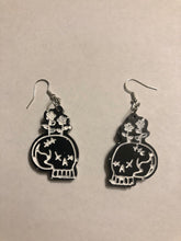 Load image into Gallery viewer, Dangly Skull Earrings
