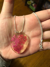 Load image into Gallery viewer, Pink Queen’s Lace Flower Necklace
